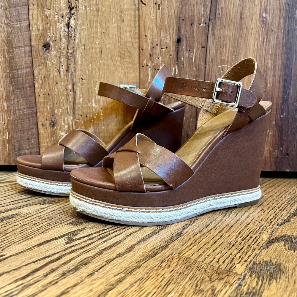 Wedge sandals - women’s 7.5 - cognac faux leather